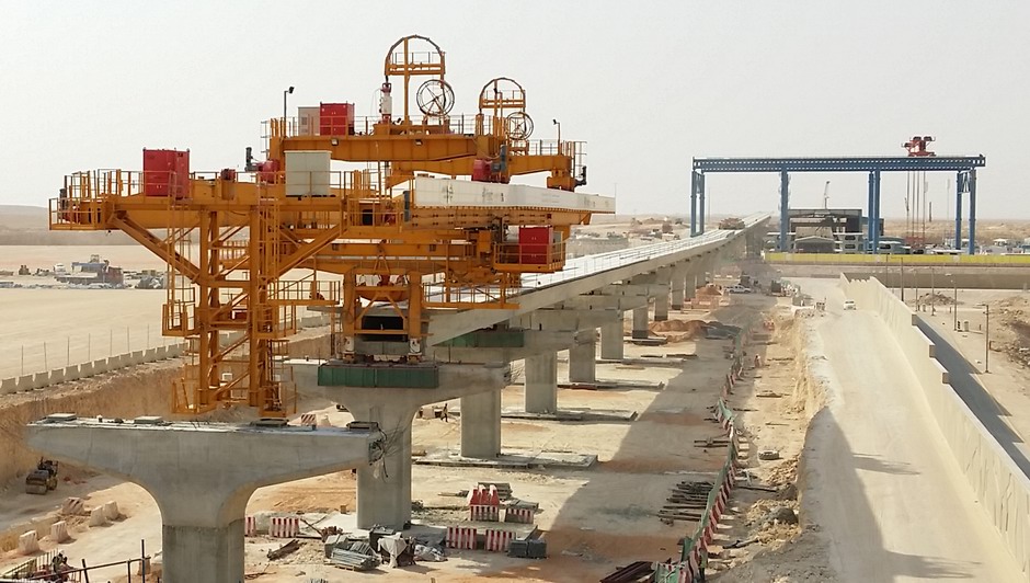 Riyadh Metro bridge span erector